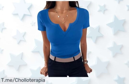 Camiseta mujer azul zafiro con cuello en V que realza tu figura un super chollo con descuento brutal y precio de ganga nunca visto aprovecha ya esta oferta limitada