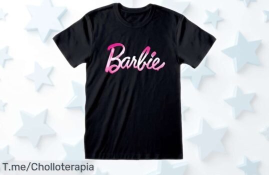 Camiseta hombre con logo Barbie Melted, diseño único y actual, precio rebajado solo por tiempo limitado; luce un estilo auténtico con este súper chollo que se agota rápido ¡no dejes escapar esta oferta brutal!