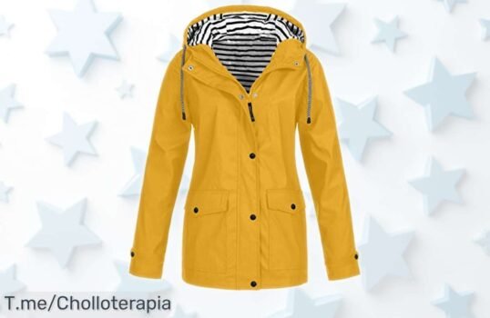 Chubasquero impermeable mujer con capucha y tallas grandes rebajado de precio para que nunca más te pille la lluvia desprevenida, ¡una oferta brutal que vuela rápido!