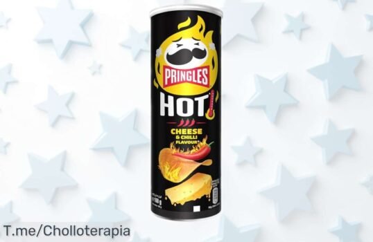 Crujientes Pringles Hot Flamin Cheese 160g con sabor explosivo a queso y chile a un precio rebajado que es todo un super chollo, ¡date prisa que vuelan!