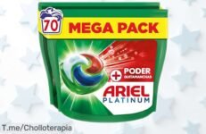 Detergente líquido en cápsulas Ariel PODs Platinum para 70 lavados con súper poder anti manchas y disolución rápida, ahora con precio rebajado que no se ve todos los días ¡Date prisa antes de que desaparezcan!