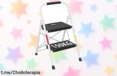 Escalera plegable Bontec de 2 escalones con pedales antideslizantes y manubrio cómodo, ahora a un precio rebajado que no vas a creer ¡date prisa antes de que se agoten estas unidades tan resistentes y seguras!