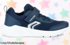 Sneakers Geox J Sprintye Boy azul marino con piel que respira y cierre fácil rebajados en un precio loco, este super chollo para los peques se agota rápido ¡Corre ahora que vuelan!