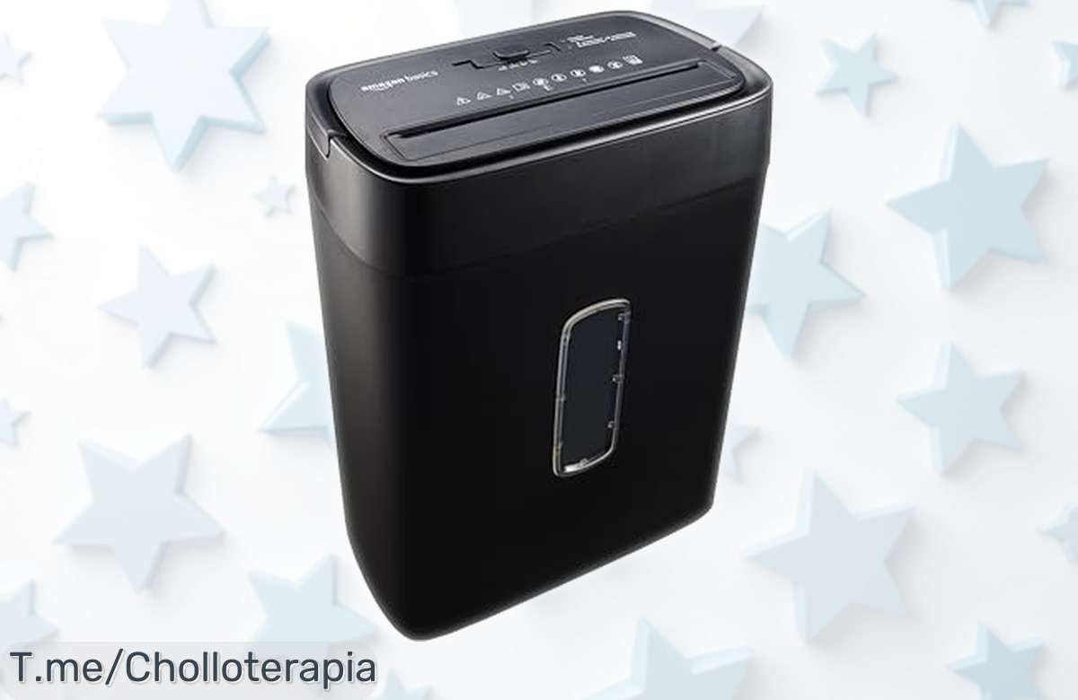 Trituradora Amazon Basics que corta hasta 12 hojas y tarjetas sin parar 9 minutos, con fácil control y función reversa para desatascar, ¡precio rebajado brutal que no se repite corre ya o lo perderás!