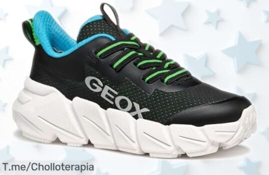 Zapatillas Geox J Flexyper Fast Boy con flexibilidad total y plantilla fácil de limpiar, rebajadas en un precio brutal para que corras y juegues sin parar ¡Pilla ya este super chollo antes de que se agote!