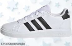 Zapatillas de tenis unisex adidas Grand Court con suela antideslizante y diseño clásico a precio rebajado, una ganga para que los peques jueguen seguros ¡No esperes más, esta oferta vuela!