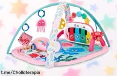 Alfombra bebé Baby Einstein Ocean Explorers 4en1 con música y luces, rebajada para que tu peque aprenda jugando en cuatro idiomas ¡Un chollazo irresistible que vuela rápido!
