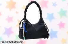 Bolso negro para mujer Desigual con estilo versátil y cierre seguro rebajado a un precio de ganga súper irresistible ¡quedan poquitas unidades, corre antes que se acaben!
