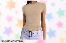 Camiseta básica slim fit para mujer con diseño Y2K que realza tu figura rebajada a precio de ganga solo por tiempo limitado, un super chollo como este vuela rápido ¡no lo dejes escapar y consigue la tuya ya!