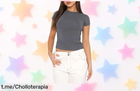 Camiseta básica slim fit para mujer en gris, el super chollo con estilo Y2K que no puede faltar en tu armario. Oferta brutal por tiempo limitado: ¡llévala a todas partes y luce increíble!