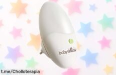 Lámpara mural Babymoov con luz ajustable para el cuarto de los peques, ahora a precio rebajado que vuela. Dale ese toque especial y hazlo ya antes de que se acabe la oferta irresistible.