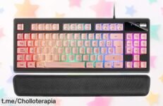 Teclado compacto Mars Gaming MKAX con iluminación RGB y sus 9 efectos que vibran al ritmo del sonido, ahora a precio rebajado ¡prepárate para jugar como un profesional con su reposamuñecas de gel! Oferta limitada, aprovecha ya este súper chollo