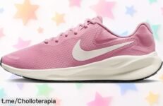 Zapatillas Nike Revolution 7 para mujer con espuma súper suave y diseño pink sail espectacular, ahora a un precio rebajado que no se ve todos los días; quedan pocas unidades, ¡date prisa antes de quedarte sin este ofertón!