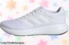 Zapatillas para correr adidas Response Runner con amortiguación brutal, ¡precios rebajados de locura solo por poco tiempo! Cada zancada será un placer, no te quedes sin las tuyas antes de que se agoten.