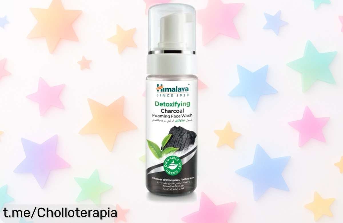 Espuma limpiadora Himalaya Detoxifying Charcoal a precio rebajado, dale a tu piel la frescura que merece antes de que se termine esta oferta irresistible.
