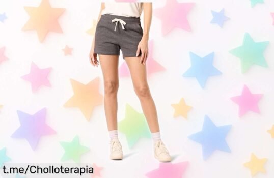 Pantalón corto de forro polar Amazon Essentials para mujer, ¡rebajado a un precio loco! No dejes pasar este chollazo y prepárate para brillar en cada momento.