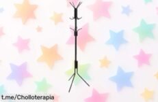 Revoluciona tu espacio con el perchero metálico de pie Amazon Basics: gran resistencia y estilo a un precio rebajado. ¡Organiza tu vida hoy antes de que se agote!