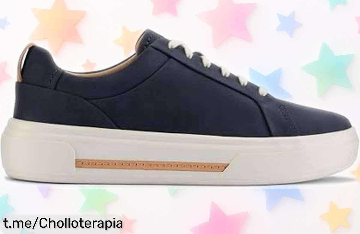 Zapatillas Clarks Hollyhock Walk para mujer en Navy Nubuck, ahora a un precio loco. ¡No dejes escapar esta oportunidad y siente la libertad al moverte!