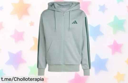 Impresionante sudadera con cremallera adidas Essential Three Stripes para hombre, ahora a un precio rebajado que te dejará sin palabras. ¡Hazla tuya antes de que vuela!