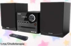 Microcadena Sharp con altavoces de madera, sonido potente y rebajada para que disfrutes tu música en casa como nunca: ¡no te pierdas este super chollo y dale vida a tus momentos ya!