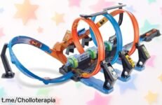 Pista triple looping Hot Wheels con zonas de choque y propulsores a precio rebajado, ¡adrenalina pura que no puedes dejar escapar!