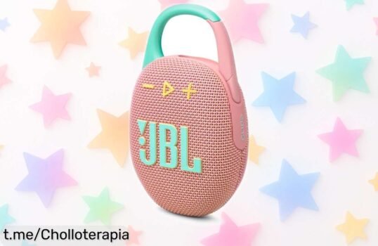 Potente altavoz portátil JBL Clip 5, resistente al agua y polvo; sonido increíble hasta por 12 horas a precio rebajado. Vive la música ¡aprovéchalo antes que se agote!