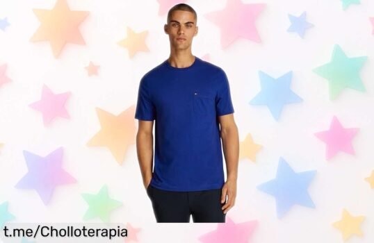 Camiseta Tommy Hilfiger azul con bolsillo: ¡rebajada a un precio loco! Corre y no pierdas este super chollo para verte genial en cualquier ocasión.