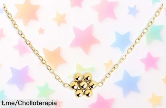 Collar Tiny Daisy de acero con baño de oro: belleza eterna y oferta rebajada que no podrás dejar pasar, conviértete en la estrella del día a día y resplandece como nunca.