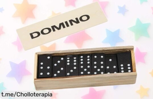 Juego de mesa dominó negro en elegante caja de madera, una oportunidad rebajada que no puedes dejar pasar para compartir risas y diversión con los tuyos.