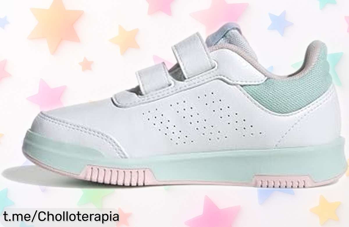 Zapatillas unisex adidas Tensaur con diseño resistente, ¡rebajadas en un súper chollo que vuela! No te quedes sin las tuyas y siente la felicidad de caminar con estilo.