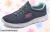 Zapatillas Skechers Summits para mujer, ¡super chollo! Resistentes y con estilo a precio rebajado. No te quedes sin ellas: da a tus pies lo que merecen antes de que sean historia.