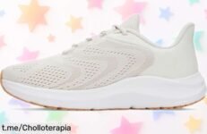 Zapatillas deportivas UA W Charged Pursuit 4 BL de diseño moderno a un precio rebajado que no podrás creer, ¡pisa fuerte y siente la energía antes de quedarte sin ellas!