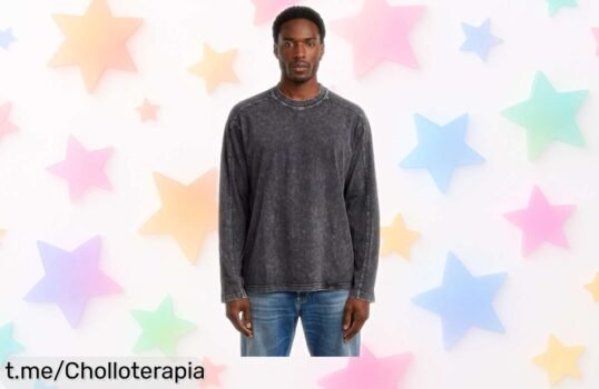 Camiseta básica negra de GSTAR perfecta para cualquier look a precio loco; renueva tu armario y siéntete increíble ¡No te la pierdas!