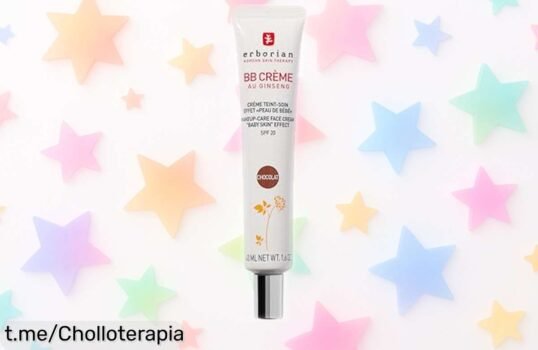 Crema perfeccionadora 5 en 1 con ginseng de Erborian, ¡ofertón a precio de escándalo! Hidrata y protege tu piel mientras brillas. No te quedes sin ella, volando se va.