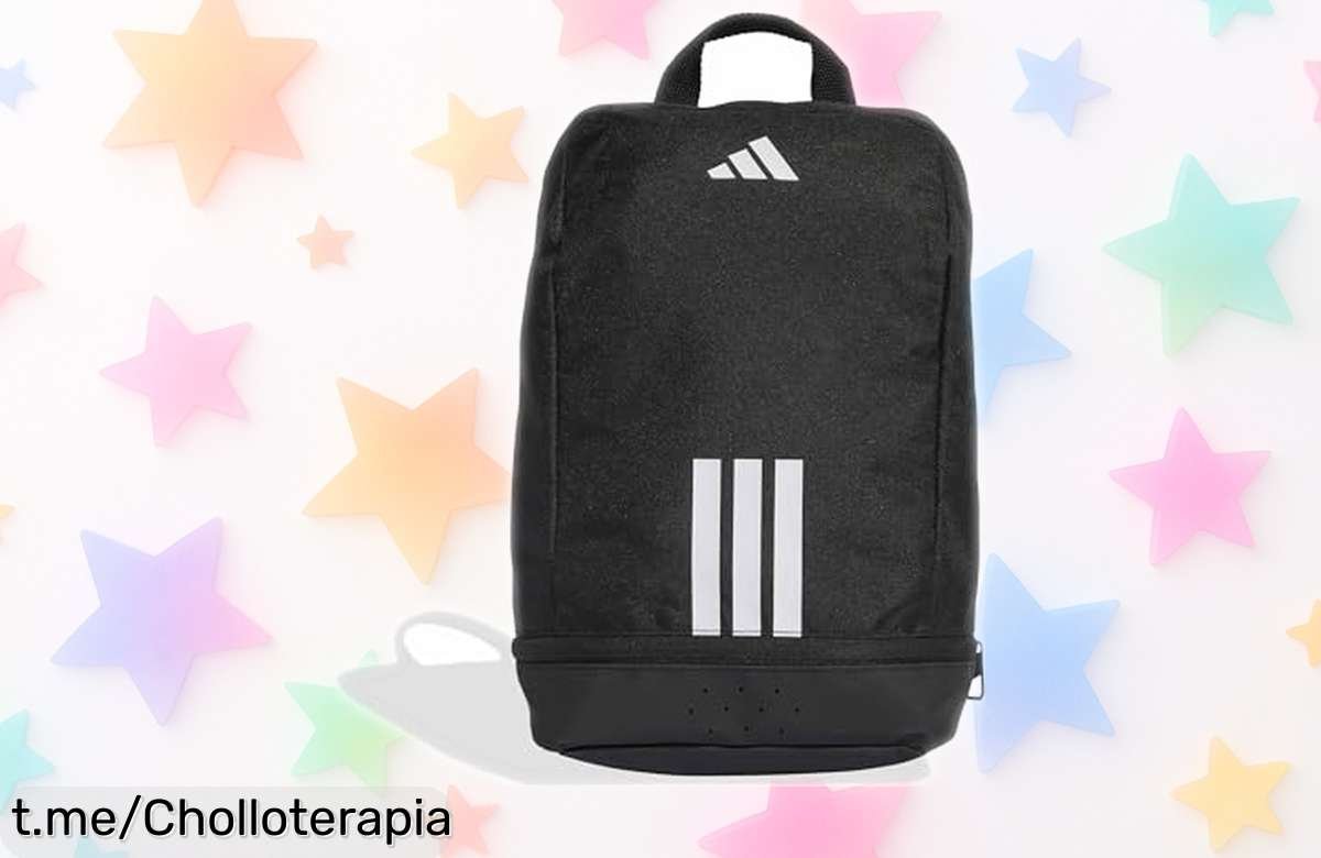 Descubre la bolsa deportiva adidas Tiro, un ofertón que te permite llevar todo a salvo y siempre contigo; ¡no dejes pasar esta oportunidad única!