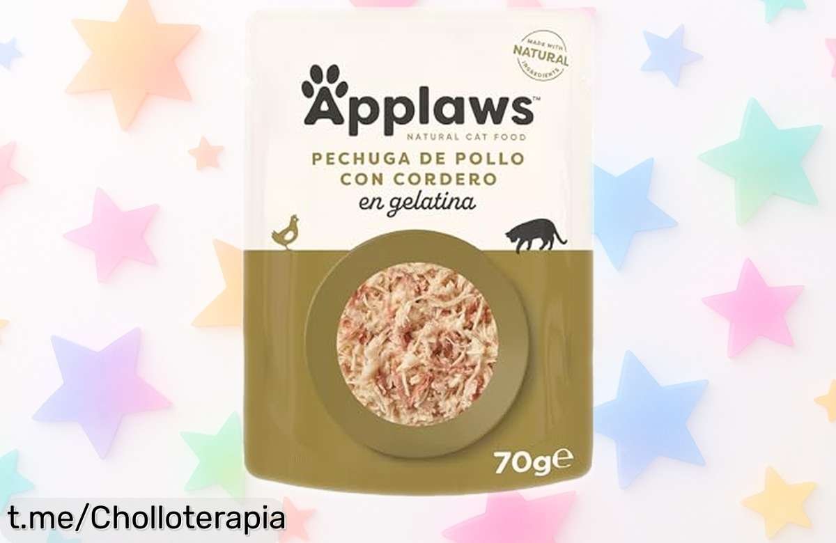 Increíble pack de 16 bolsitas de comida natural para gatos con pollo y cordero, ¡un chollo que vuela! No te quedes sin fortalecer a tu amigo felino.