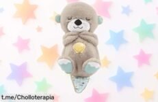 Peluche musical FisherPrice Nutria Hora de Dormir: la calma llega a los peques con luces y música, ¡no te quedes sin este ofertón que vuela rápido y acaricia sus sueños!