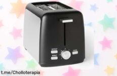 Tostadora Amazon Basics para 2 rebanadas, ¡ahora a un precio loco! Tuesta todo desde pan fino hasta bagels y listo en solo minutos. No dejes pasar esta gran oportunidad que te encantará.