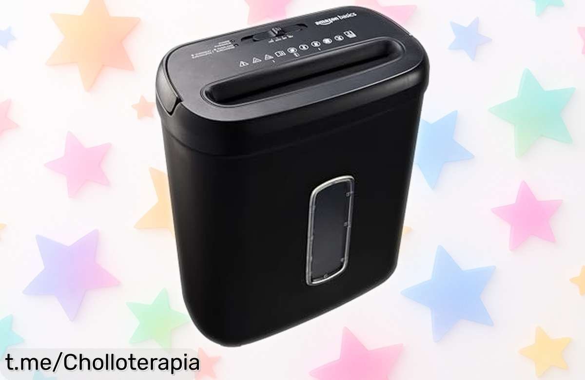Deshazte del caos: Trituradora de papel Amazon Basics, compacta y segura. ¡Super chollo para mantener tu oficina en orden a un precio que no te lo creerás!