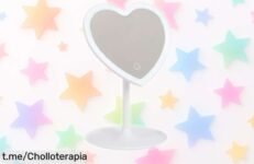 Espejo de maquillaje Flamingueo con luz LED y base en forma de corazón a un precio increíble, ¡no te lo puedes perder y realza tu belleza ya!