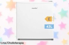 Mini frigorífico compacto Comfee RCD50WH2, una oferta brutal para tener tus bebidas siempre frescas y al alcance. Con su puerta reversible, ¡este chollo no se puede dejar pasar!