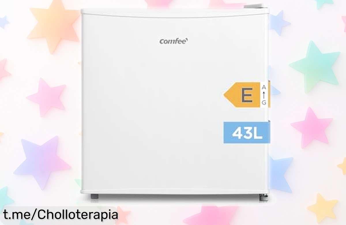 Mini frigorífico compacto Comfee RCD50WH2, una oferta brutal para tener tus bebidas siempre frescas y al alcance. Con su puerta reversible, ¡este chollo no se puede dejar pasar!