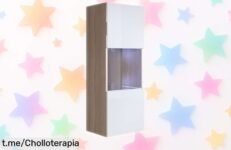 Vitrina colgante MB Muebles Bonitos Luke V3 con luz LED azul a precio de escándalo, dale rollo a tu salón y disfruta su fácil apertura ¡aprovecha ya esta oferta impresionante!