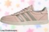 Zapatillas de mujer adidas Breaknet con diseño clásico y suela resistente a un precio de ganga que hará brillar tus looks casuales, ¡hazte con ellas antes de que se agoten!