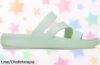 Increíbles sandalias planas Crocs Getaway para mujer a un precio de escándalo, no te quedes sin ellas y dale frescura a tu look antes de que se agoten.