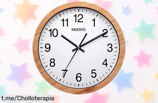 Reloj de pared circular de madera silencioso, el chollazo que transforma tu cocina o salón con estilo retro; no te pierdas esta oportunidad única y dale vida a tu hogar.