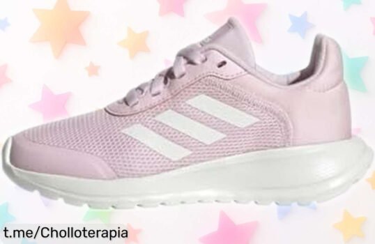 Zapatillas adidas para peques que aguantan todo y pesan nada: un ofertón irresistible que les hará saltar de felicidad. ¡Reemplaza su calzado antes de que se acaben!