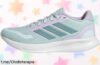 Zapatillas infantiles adidas RUNFALCON 5 a precio loco, perfectas para el verano y con suela que agarra genial. ¡Haz que tus peques corran felices y fresquitos!
