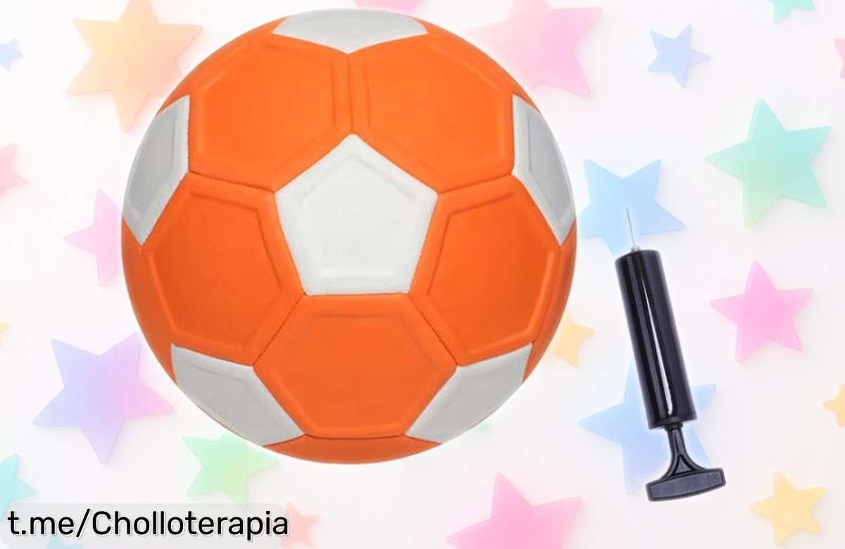 Balón de fútbol de juguete para peques, un súper chollo que hará brillar sus sonrisas mientras juegan sin parar ¡Apúrense y llévenselo antes de que se agote!
