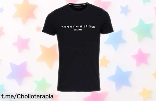 Camiseta básica de hombre Tommy Hilfiger a precio regalado, la comodidad que necesitas para lucirte en cualquier plan y ser el centro de todas las miradas. ¡Consíguela ya!